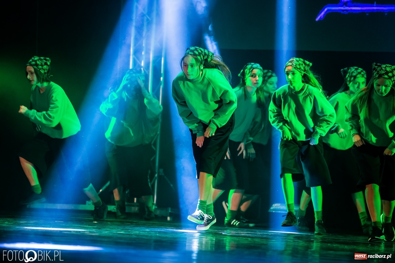 Zdjęcie w galerii na portalu naszraciborz.pl: Jubileuszowa gala zespołu tanecznego Skaza w Raciborskim Centrum Kultury wiadomości z regionu