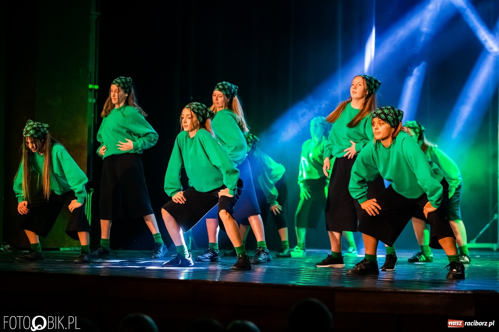 Zdjęcie w galerii na portalu naszraciborz.pl: Jubileuszowa gala zespołu tanecznego Skaza w Raciborskim Centrum Kultury wiadomości z regionu