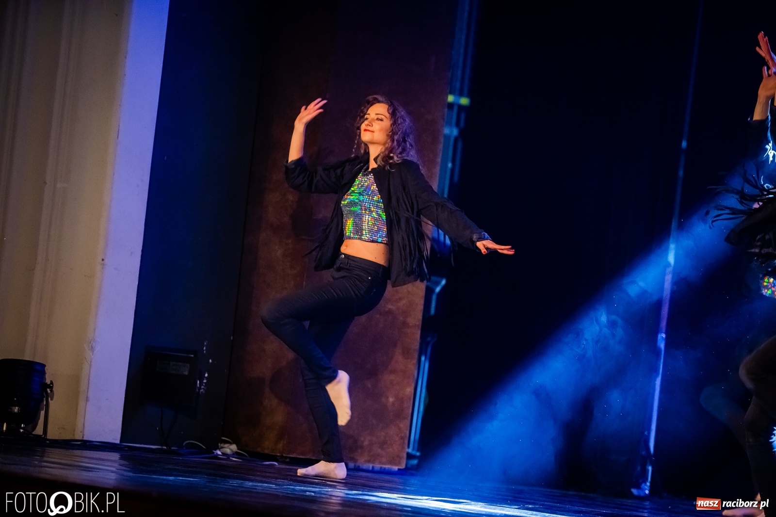 Zdjęcie w galerii na portalu naszraciborz.pl: Jubileuszowa gala zespołu tanecznego Skaza w Raciborskim Centrum Kultury wiadomości z regionu