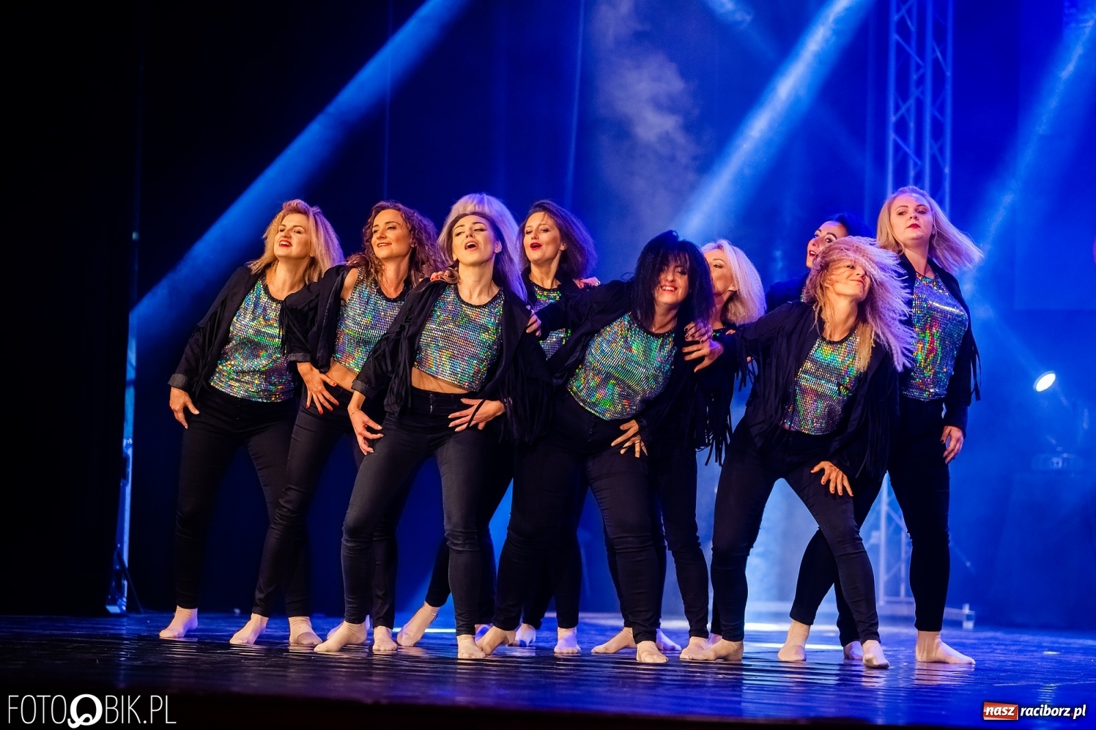 Zdjęcie w galerii na portalu naszraciborz.pl: Jubileuszowa gala zespołu tanecznego Skaza w Raciborskim Centrum Kultury wiadomości z regionu