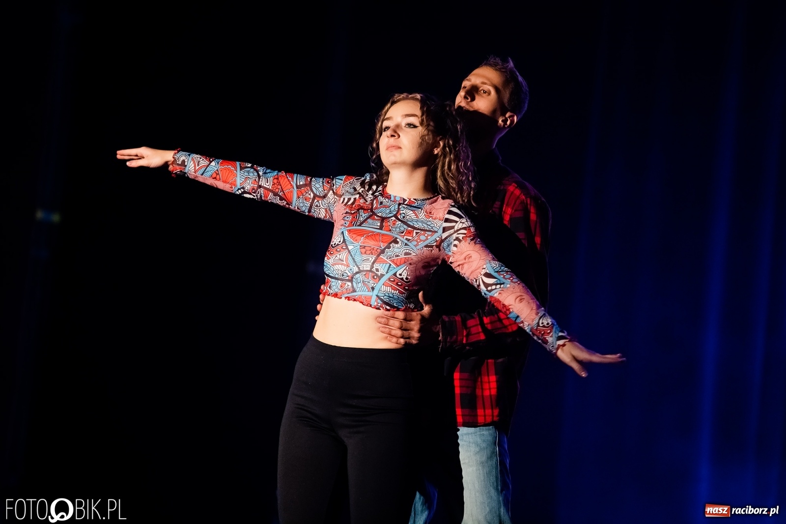 Zdjęcie w galerii na portalu naszraciborz.pl: Jubileuszowa gala zespołu tanecznego Skaza w Raciborskim Centrum Kultury wiadomości z regionu