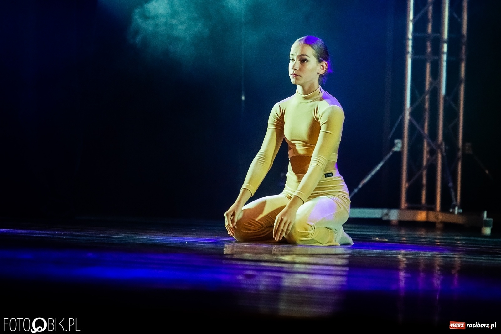 Zdjęcie w galerii na portalu naszraciborz.pl: Jubileuszowa gala zespołu tanecznego Skaza w Raciborskim Centrum Kultury wiadomości z regionu