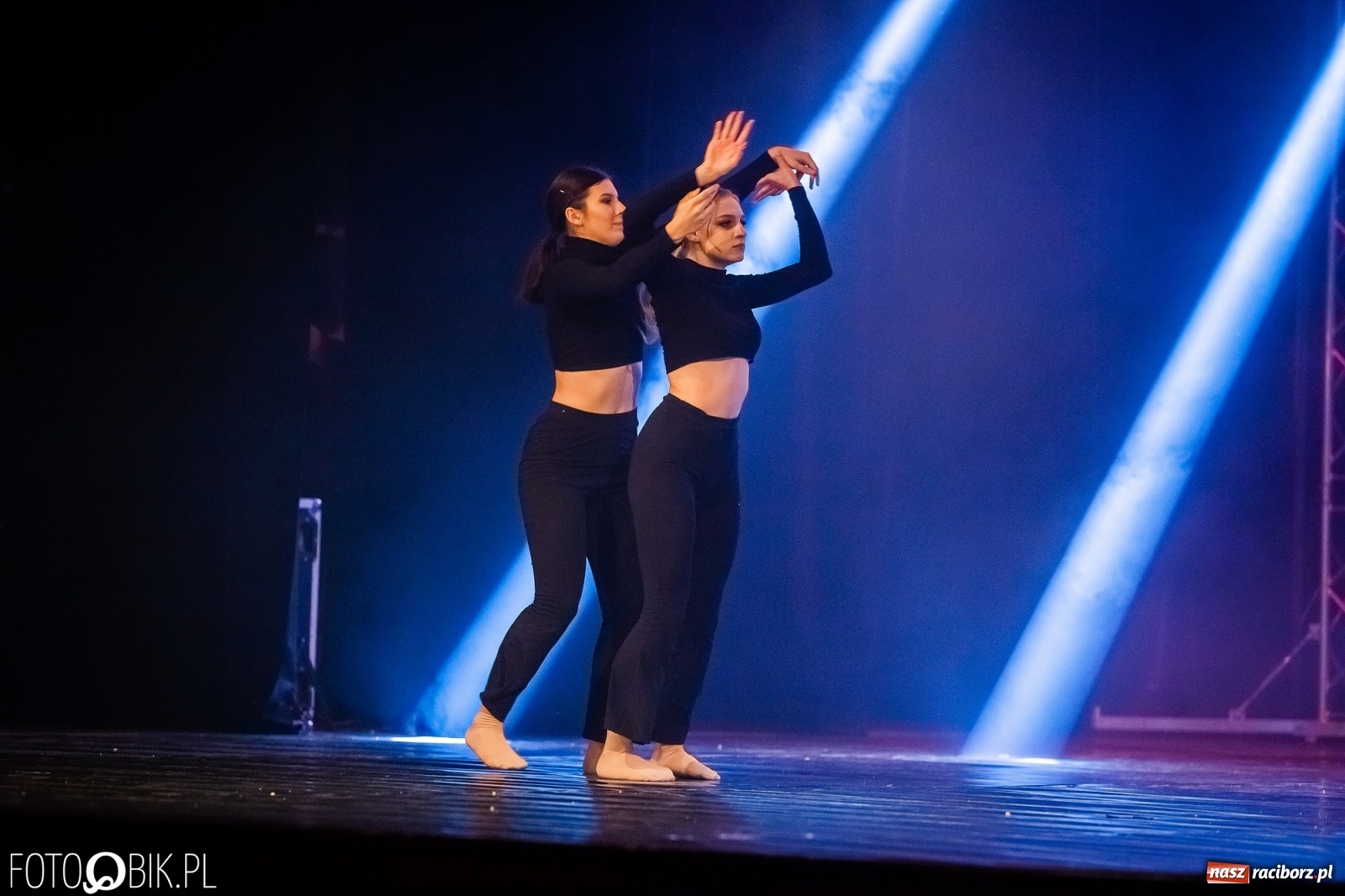 Zdjęcie w galerii na portalu naszraciborz.pl: Jubileuszowa gala zespołu tanecznego Skaza w Raciborskim Centrum Kultury wiadomości z regionu