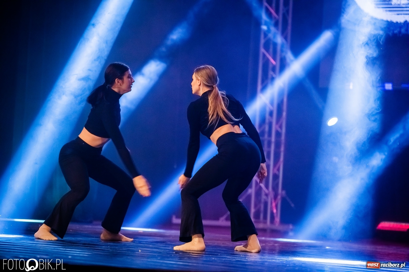 Zdjęcie w galerii na portalu naszraciborz.pl: Jubileuszowa gala zespołu tanecznego Skaza w Raciborskim Centrum Kultury wiadomości z regionu