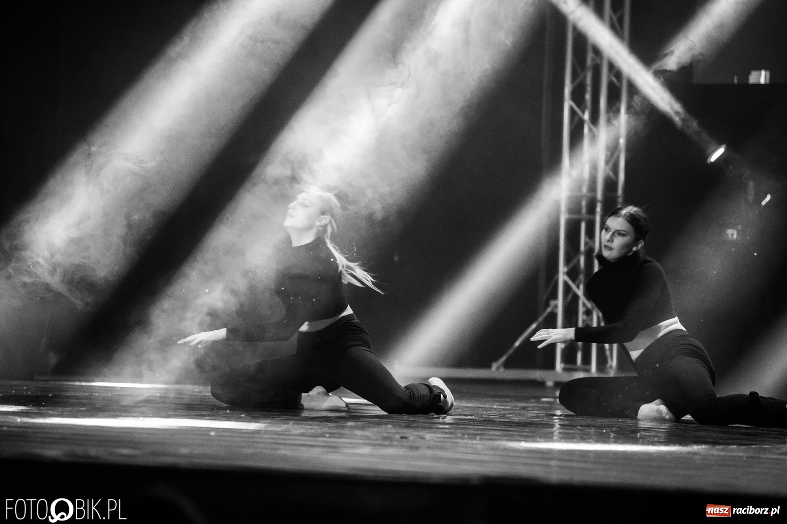 Zdjęcie w galerii na portalu naszraciborz.pl: Jubileuszowa gala zespołu tanecznego Skaza w Raciborskim Centrum Kultury wiadomości z regionu