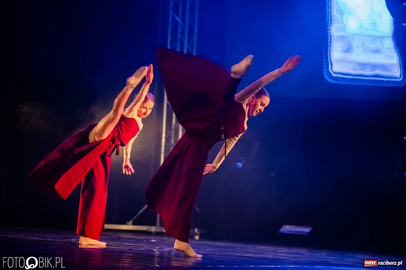 Zdjęcie w galerii na portalu naszraciborz.pl: Jubileuszowa gala zespołu tanecznego Skaza w Raciborskim Centrum Kultury wiadomości z regionu