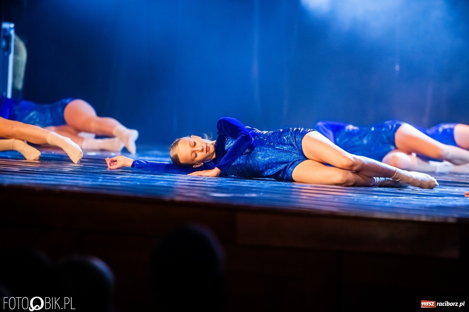 Zdjęcie w galerii na portalu naszraciborz.pl: Jubileuszowa gala zespołu tanecznego Skaza w Raciborskim Centrum Kultury wiadomości z regionu