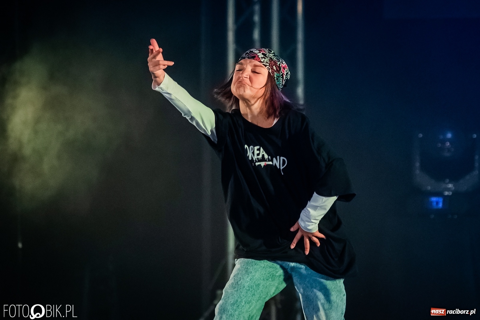 Zdjęcie w galerii na portalu naszraciborz.pl: Jubileuszowa gala zespołu tanecznego Skaza w Raciborskim Centrum Kultury wiadomości z regionu