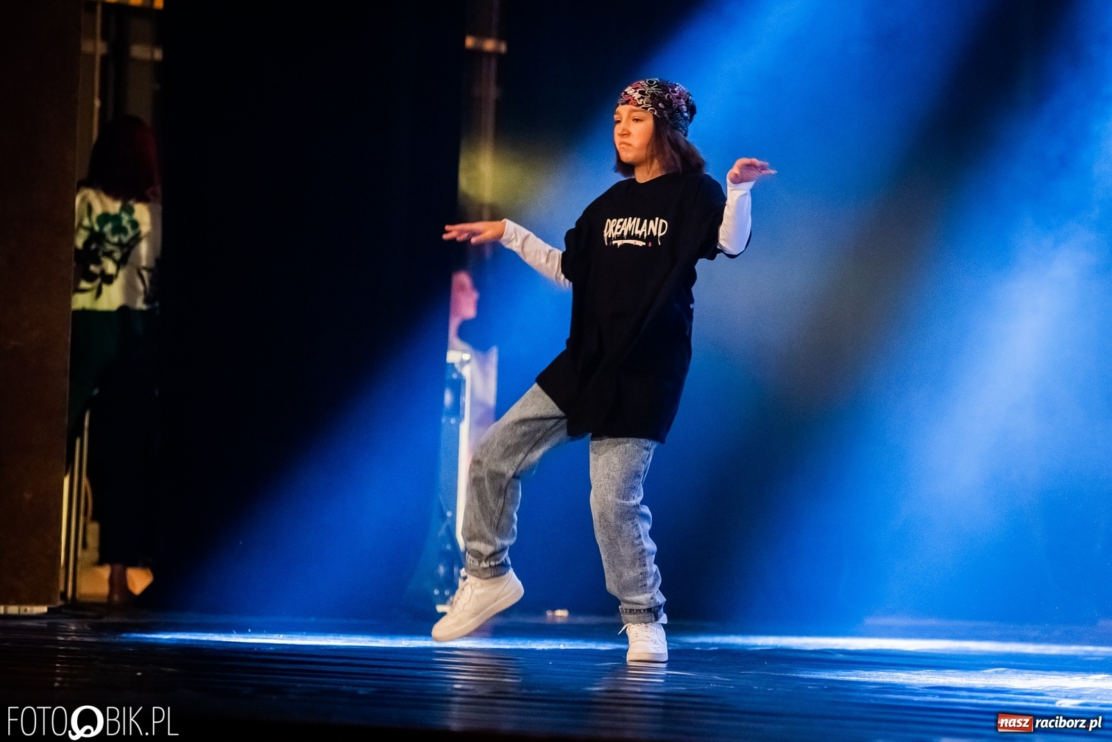 Zdjęcie w galerii na portalu naszraciborz.pl: Jubileuszowa gala zespołu tanecznego Skaza w Raciborskim Centrum Kultury wiadomości z regionu