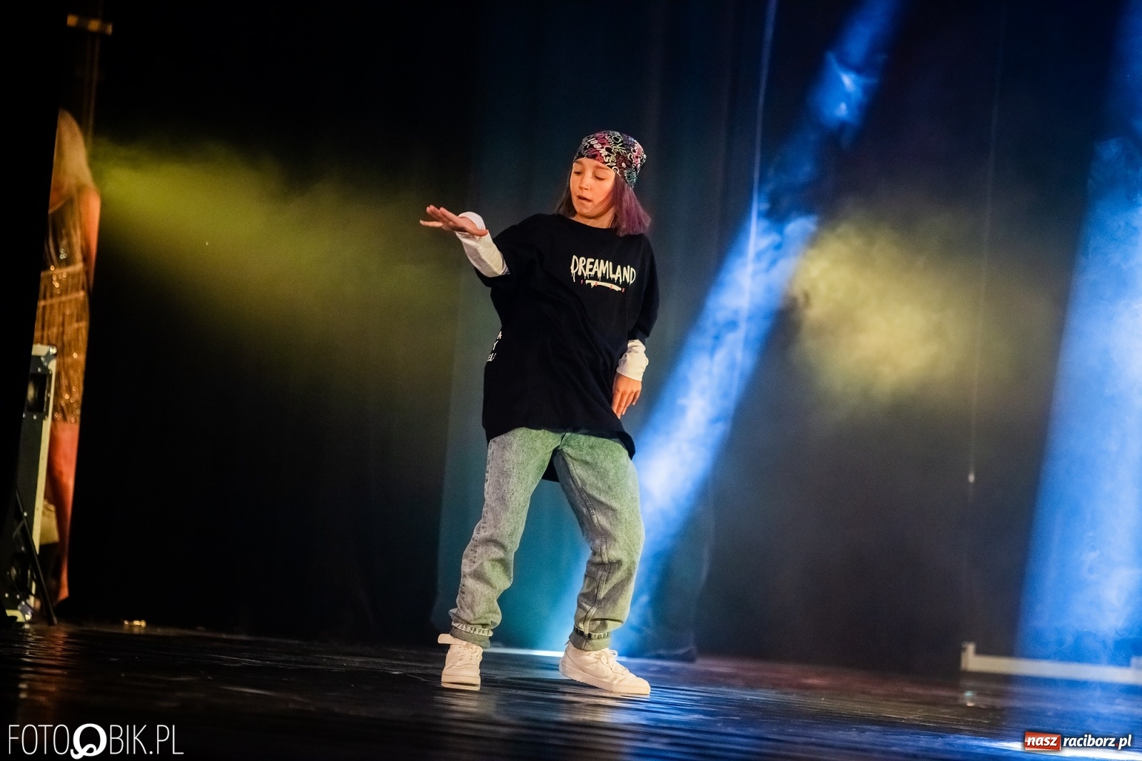 Zdjęcie w galerii na portalu naszraciborz.pl: Jubileuszowa gala zespołu tanecznego Skaza w Raciborskim Centrum Kultury wiadomości z regionu