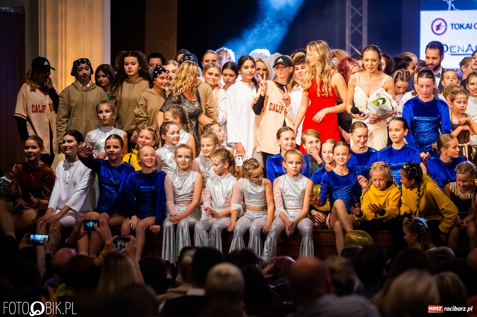 Zdjęcie w galerii na portalu naszraciborz.pl: Jubileuszowa gala zespołu tanecznego Skaza w Raciborskim Centrum Kultury wiadomości z regionu