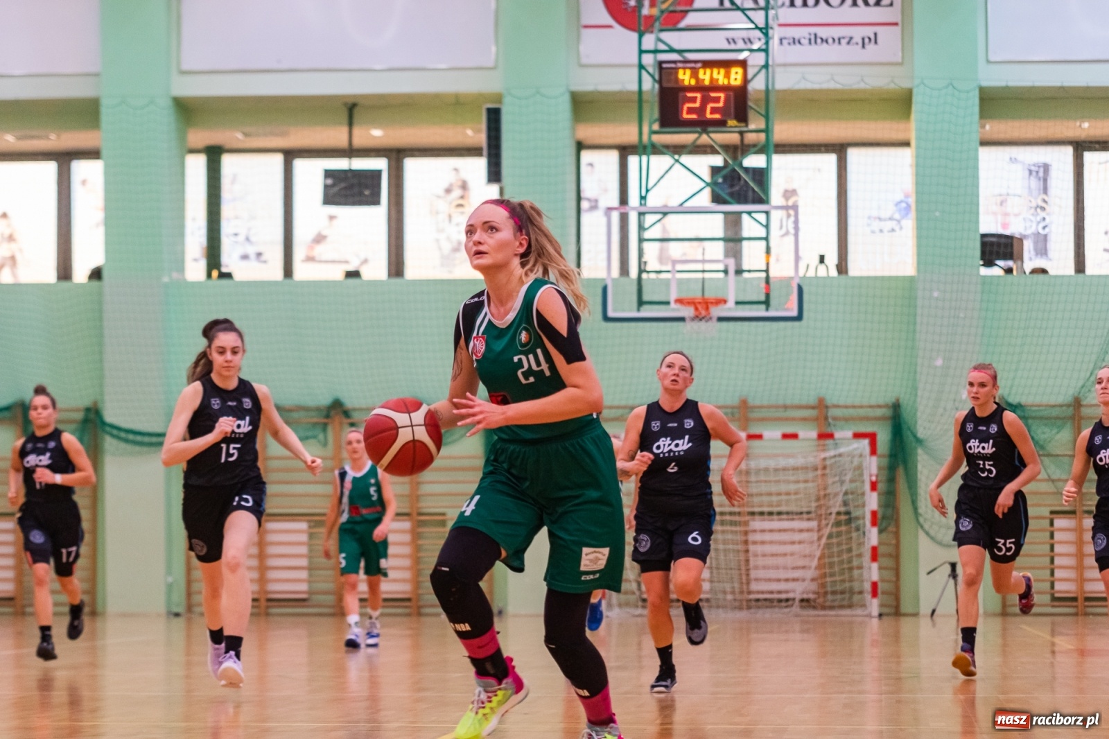 Zdjęcie w galerii na portalu naszraciborz.pl: RKK AZS brzeską Stal pokonał i na drugie miejsce awansował [FOTO] wiadomości z regionu