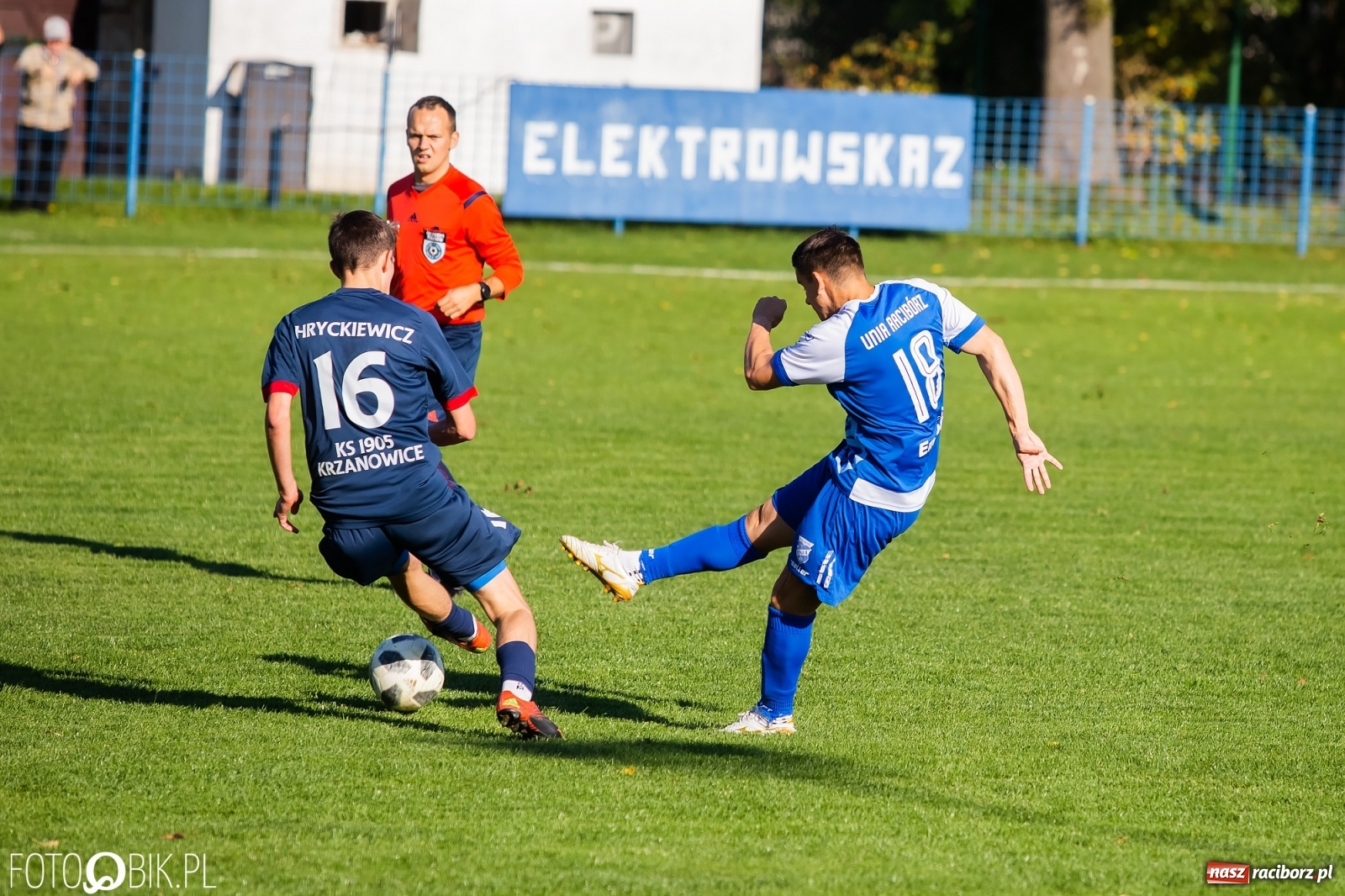 Zdjęcie w galerii na portalu naszraciborz.pl: Pogrom w Krzanowicach. Kolejne trzy punkty Unii Racibórz [FOTO] wiadomości z regionu