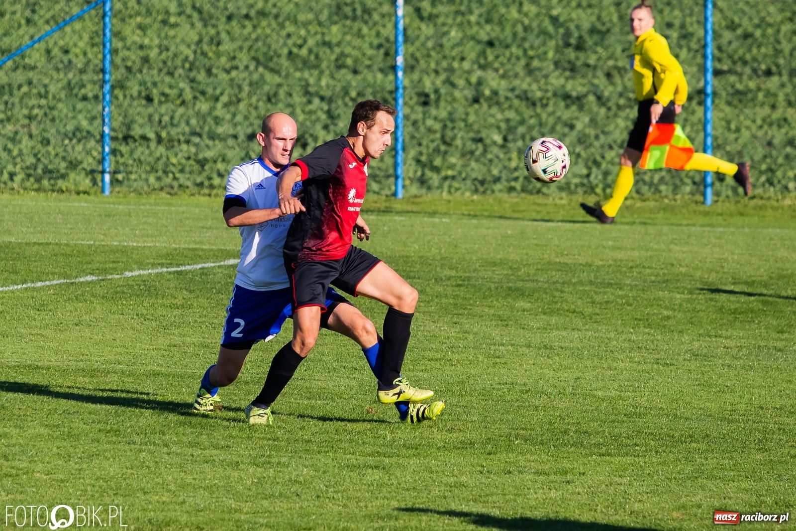 Zdjęcie w galerii na portalu naszraciborz.pl: B klasa. Zwycięska passa Pietraszyna trwa [FOTO] wiadomości z regionu
