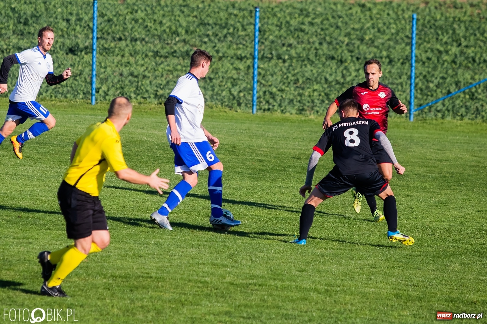 Zdjęcie w galerii na portalu naszraciborz.pl: B klasa. Zwycięska passa Pietraszyna trwa [FOTO] wiadomości z regionu
