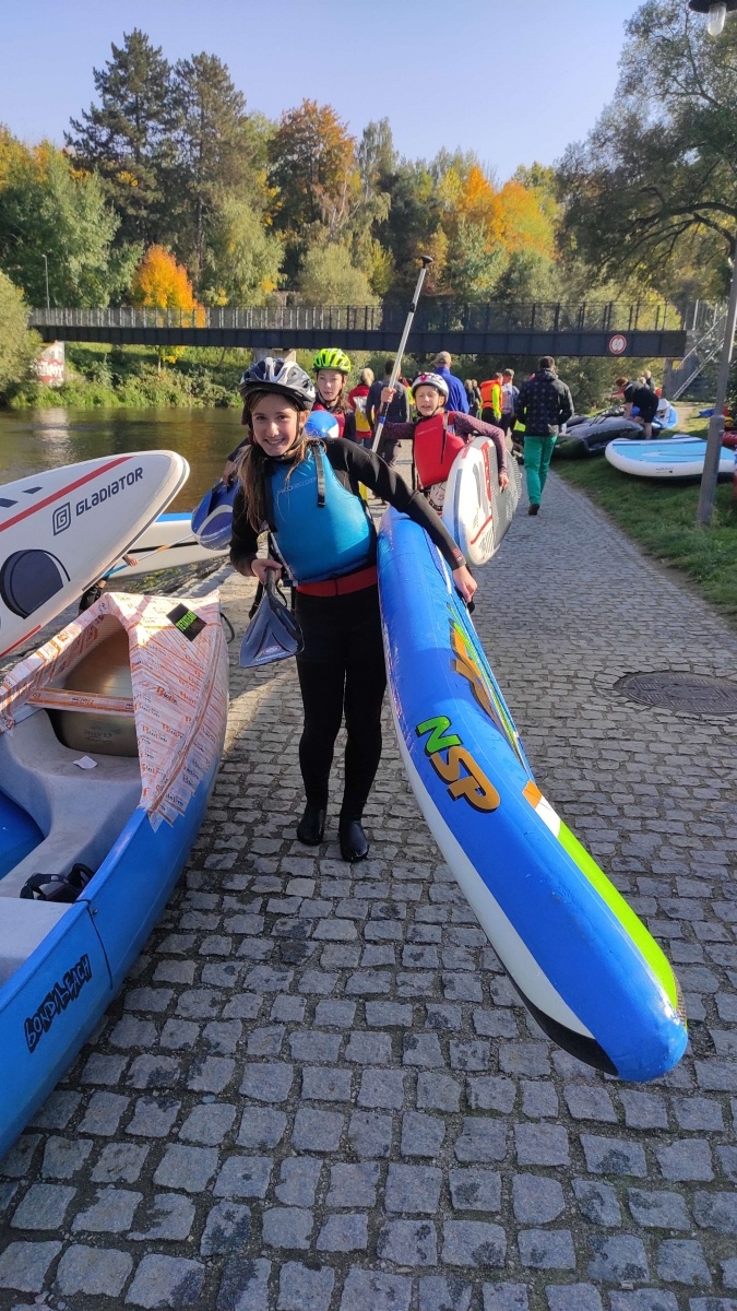 Zdjęcie w galerii na portalu naszraciborz.pl: Raciborzanie pojechali na Krumlovský vodácký maraton 2021 wiadomości z regionu