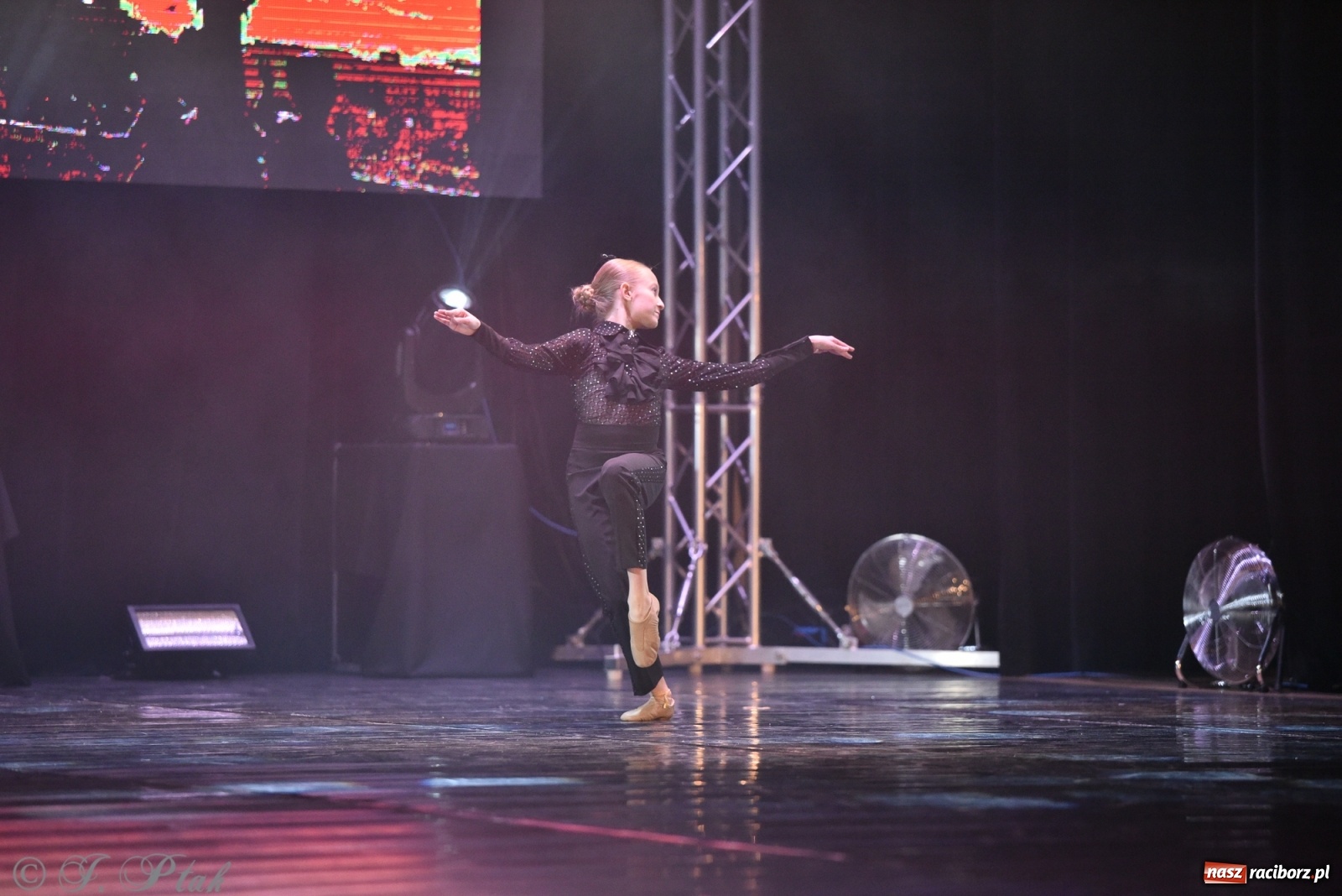 Zdjęcie w galerii na portalu naszraciborz.pl: Jubileuszowa gala SKAZY raz jeszcze wiadomości z regionu