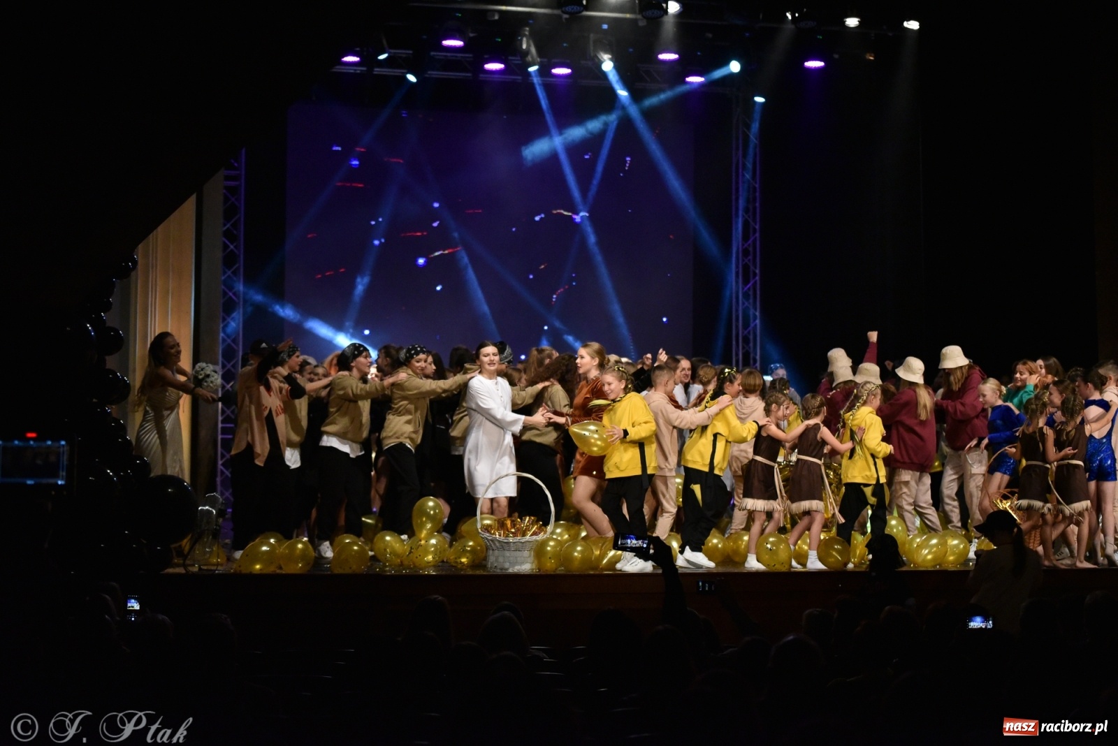 Zdjęcie w galerii na portalu naszraciborz.pl: Jubileuszowa gala SKAZY raz jeszcze wiadomości z regionu