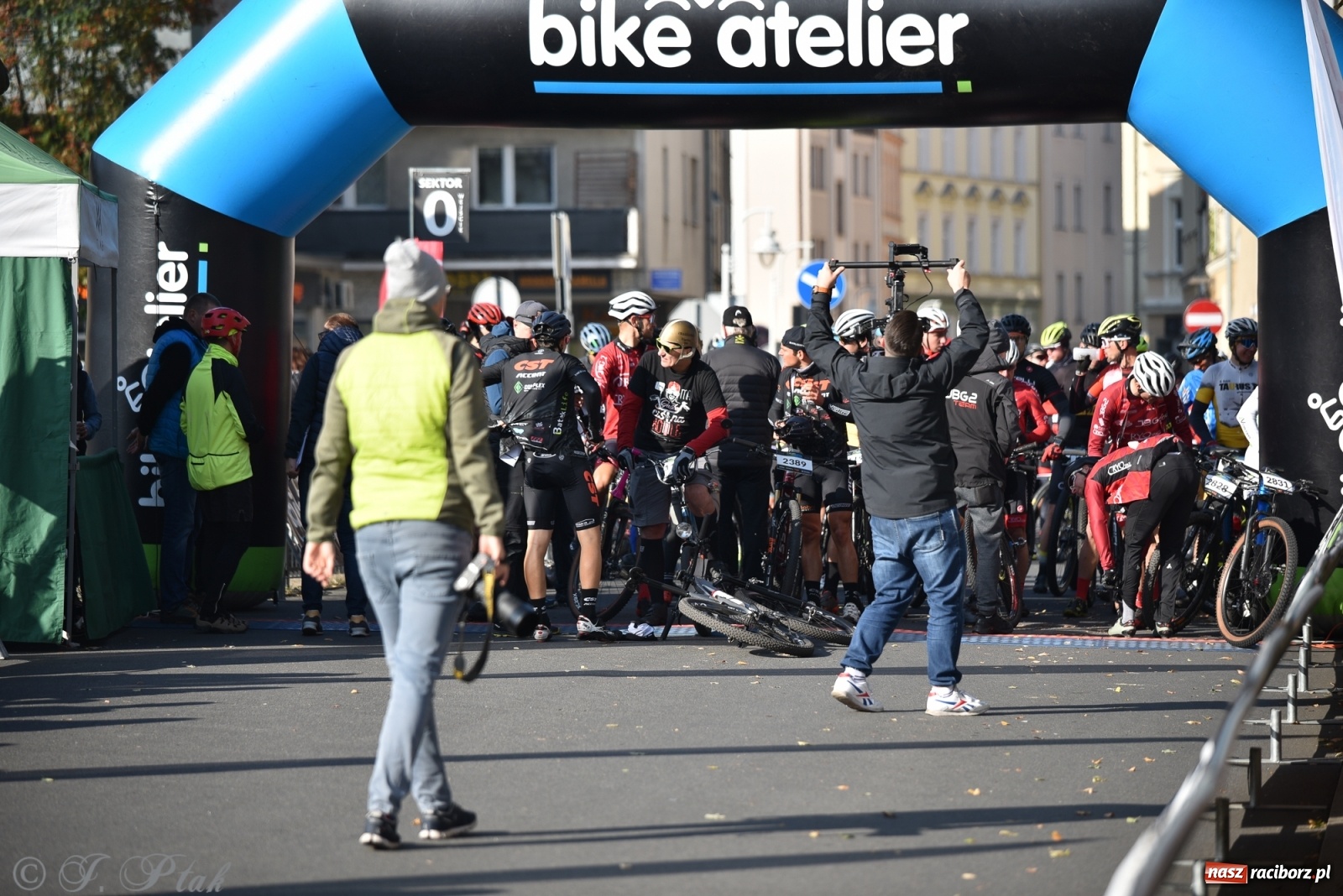 Zdjęcie w galerii na portalu naszraciborz.pl: Bike Atelier MTB Maraton - fotoreportaż wiadomości z regionu