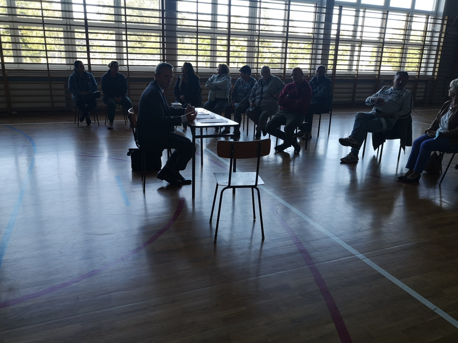 Zdjęcie w galerii na portalu naszraciborz.pl: Mieszkańcy Płoni i Ocic spotkali się z prezydentem wiadomości z regionu