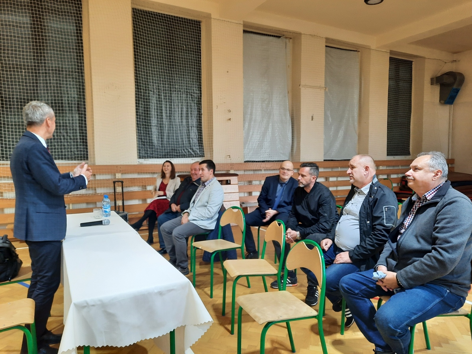 Zdjęcie w galerii na portalu naszraciborz.pl: Mieszkańcy Płoni i Ocic spotkali się z prezydentem wiadomości z regionu