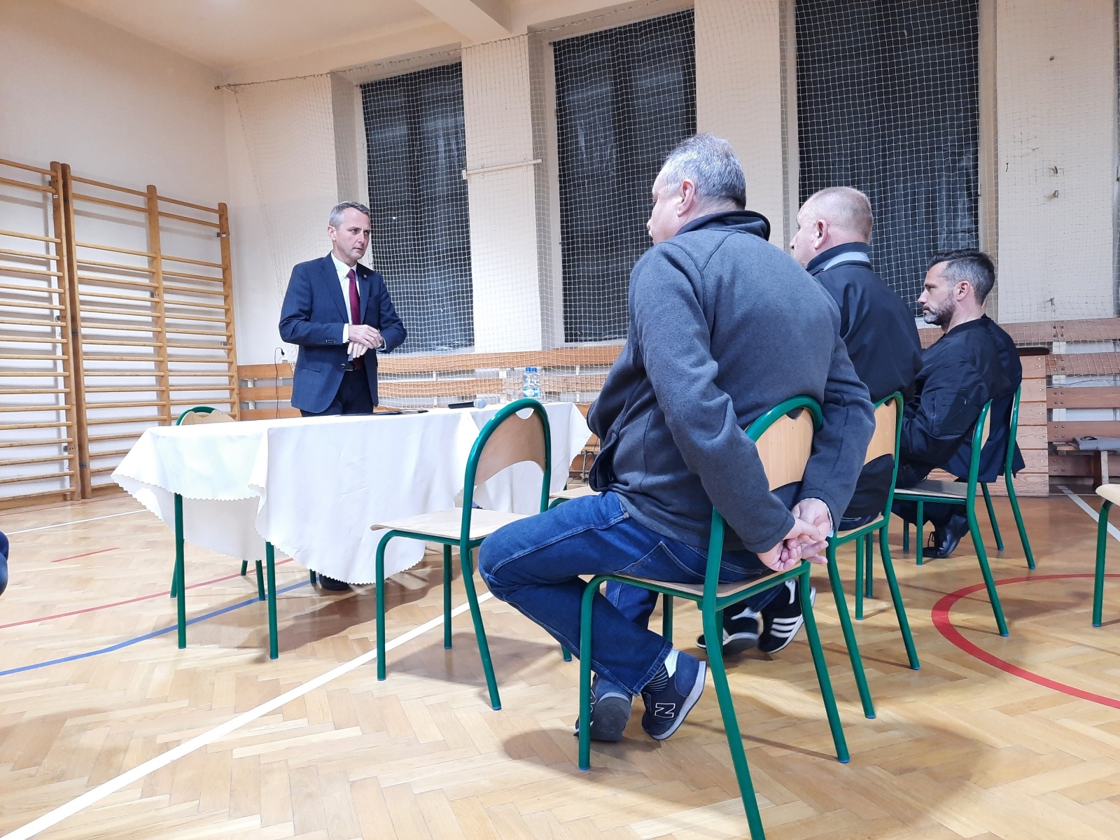 Zdjęcie w galerii na portalu naszraciborz.pl: Mieszkańcy Płoni i Ocic spotkali się z prezydentem wiadomości z regionu