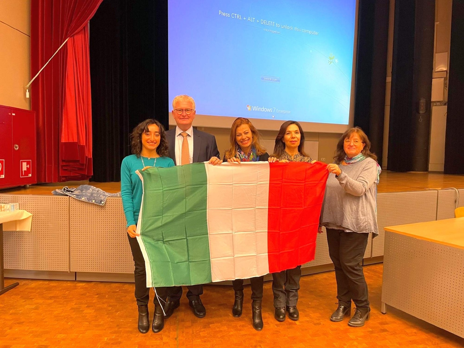 Zdjęcie w galerii na portalu naszraciborz.pl: Młodzież z Kasprowicza w luksemburskiej Ecole de Gestion et de Commerce wiadomości z regionu