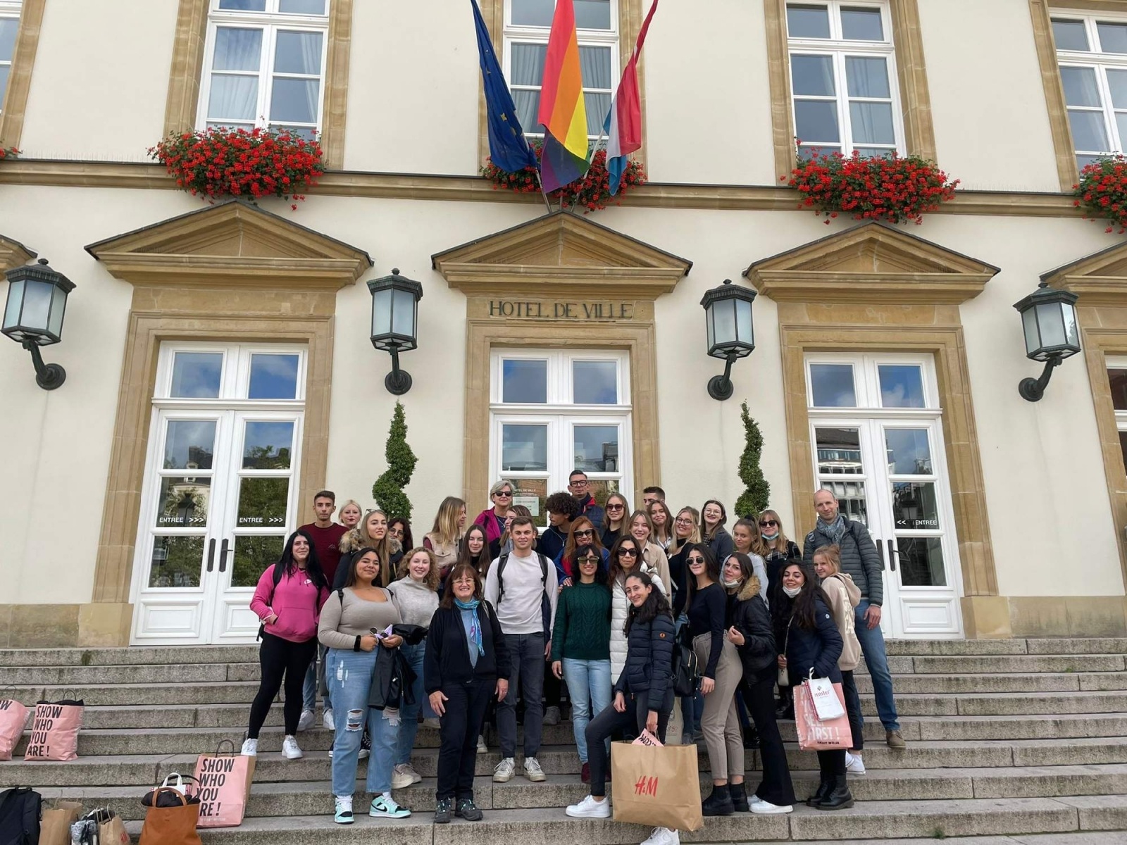 Zdjęcie w galerii na portalu naszraciborz.pl: Młodzież z Kasprowicza w luksemburskiej Ecole de Gestion et de Commerce wiadomości z regionu