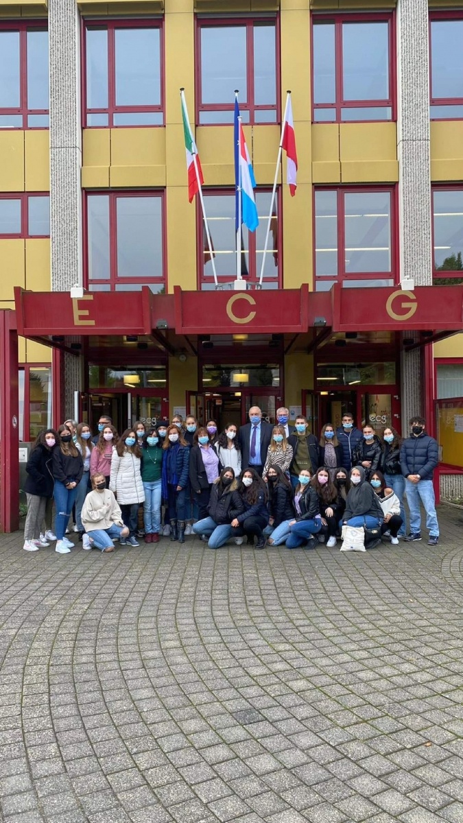 Zdjęcie w galerii na portalu naszraciborz.pl: Młodzież z Kasprowicza w luksemburskiej Ecole de Gestion et de Commerce wiadomości z regionu