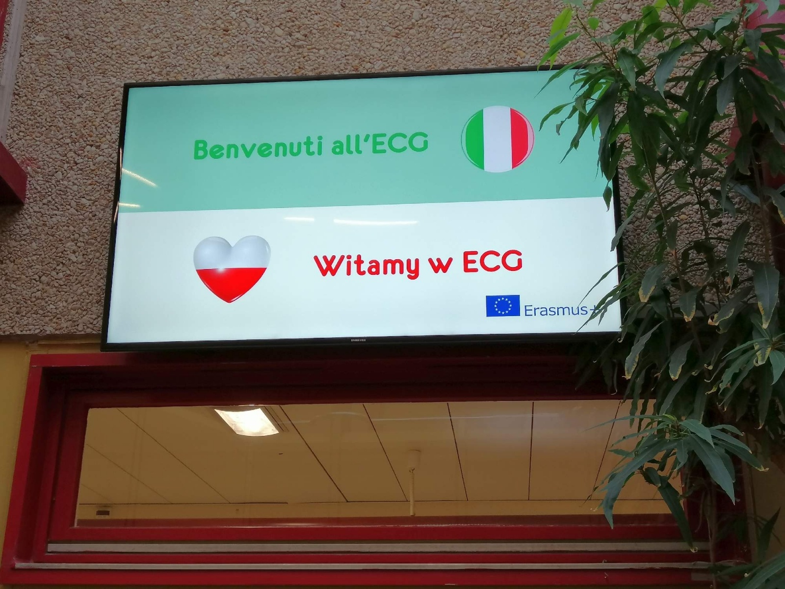 Zdjęcie w galerii na portalu naszraciborz.pl: Młodzież z Kasprowicza w luksemburskiej Ecole de Gestion et de Commerce wiadomości z regionu