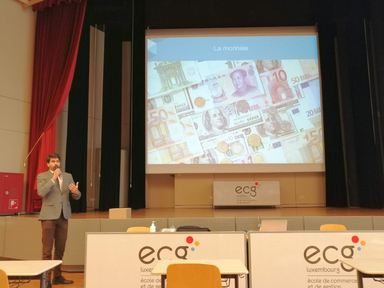 Zdjęcie w galerii na portalu naszraciborz.pl: Młodzież z Kasprowicza w luksemburskiej Ecole de Gestion et de Commerce wiadomości z regionu