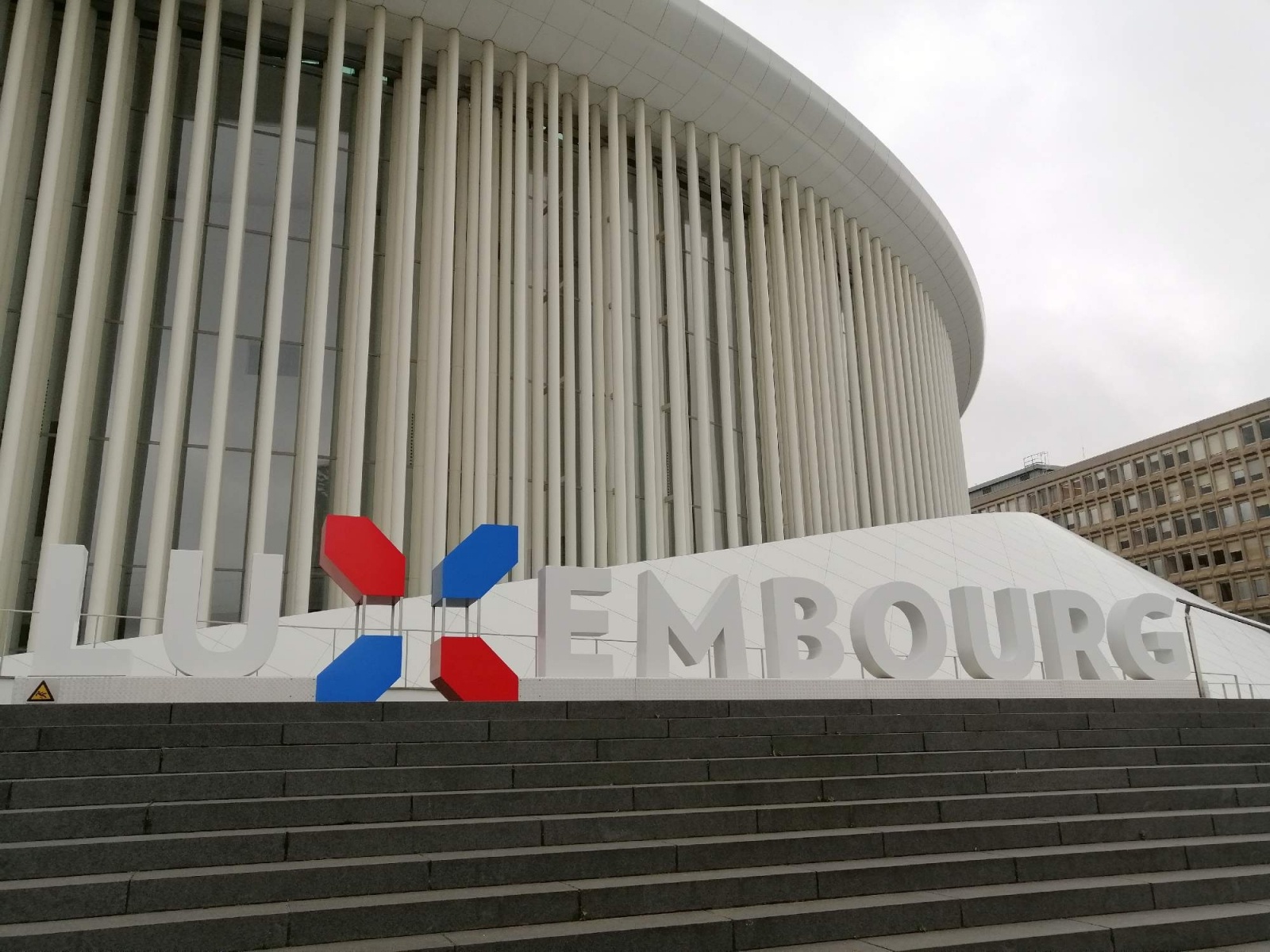 Zdjęcie w galerii na portalu naszraciborz.pl: Młodzież z Kasprowicza w luksemburskiej Ecole de Gestion et de Commerce wiadomości z regionu