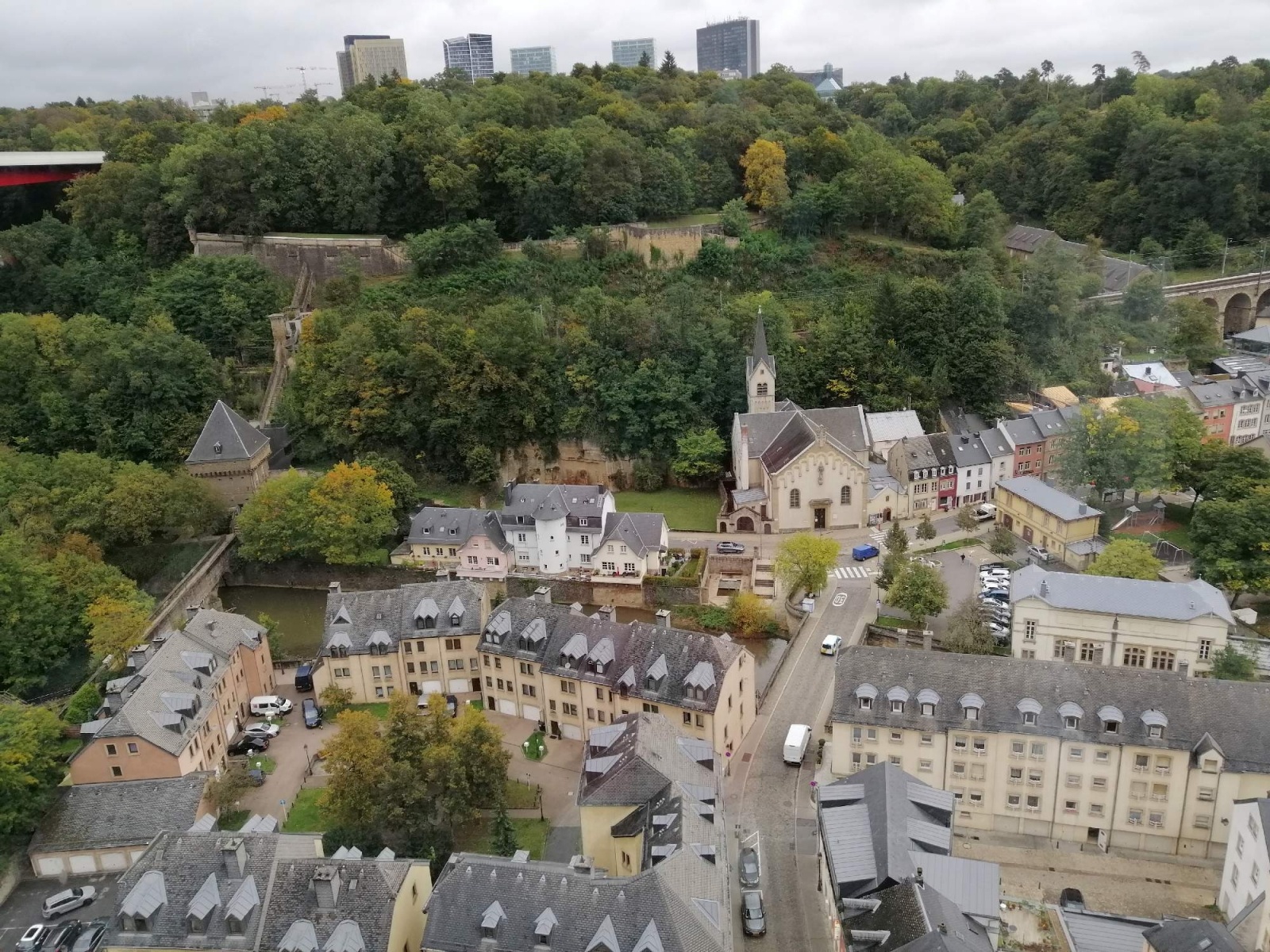 Zdjęcie w galerii na portalu naszraciborz.pl: Młodzież z Kasprowicza w luksemburskiej Ecole de Gestion et de Commerce wiadomości z regionu