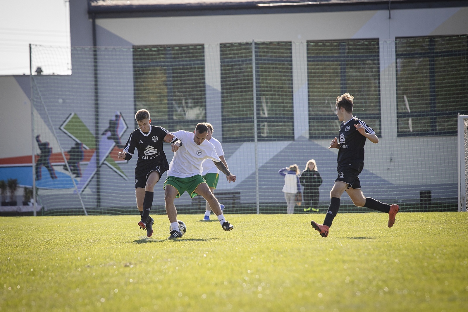 Zdjęcie w galerii na portalu naszraciborz.pl: Piłkarska rywalizacja LKS 07 Markowice i Lasów Państwowych. Klub dostał finansowe wsparcie wiadomości z regionu