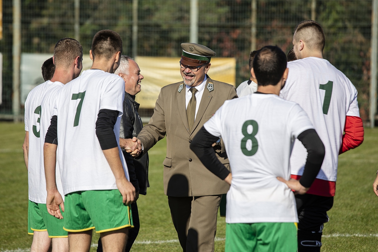 Zdjęcie w galerii na portalu naszraciborz.pl: Piłkarska rywalizacja LKS 07 Markowice i Lasów Państwowych. Klub dostał finansowe wsparcie wiadomości z regionu