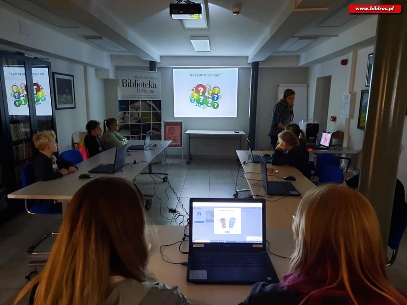 Zdjęcie w galerii na portalu naszraciborz.pl: Polski uczony a Wieża Eiffla. Warsztaty druku 3D w raciborskiej bibliotece [FOTO] wiadomości z regionu