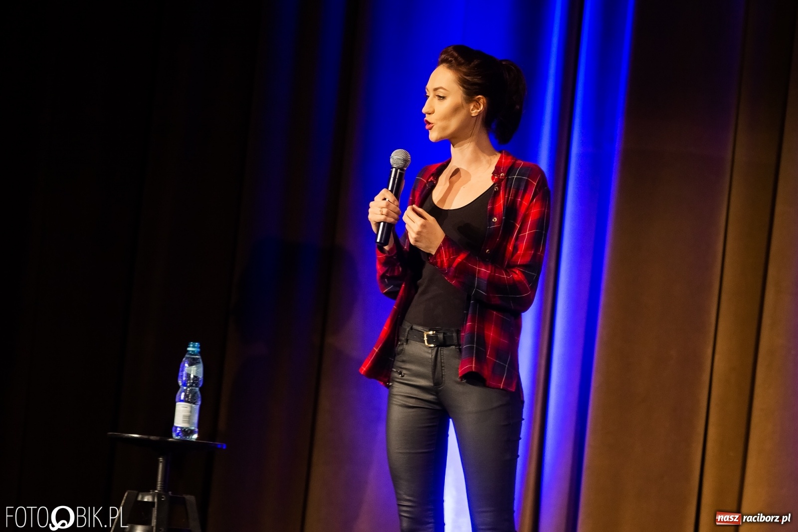 Zdjęcie w galerii na portalu naszraciborz.pl: Olka Szczęśniak z nowym programem w Raciborskim Centrum Kultury wiadomości z regionu