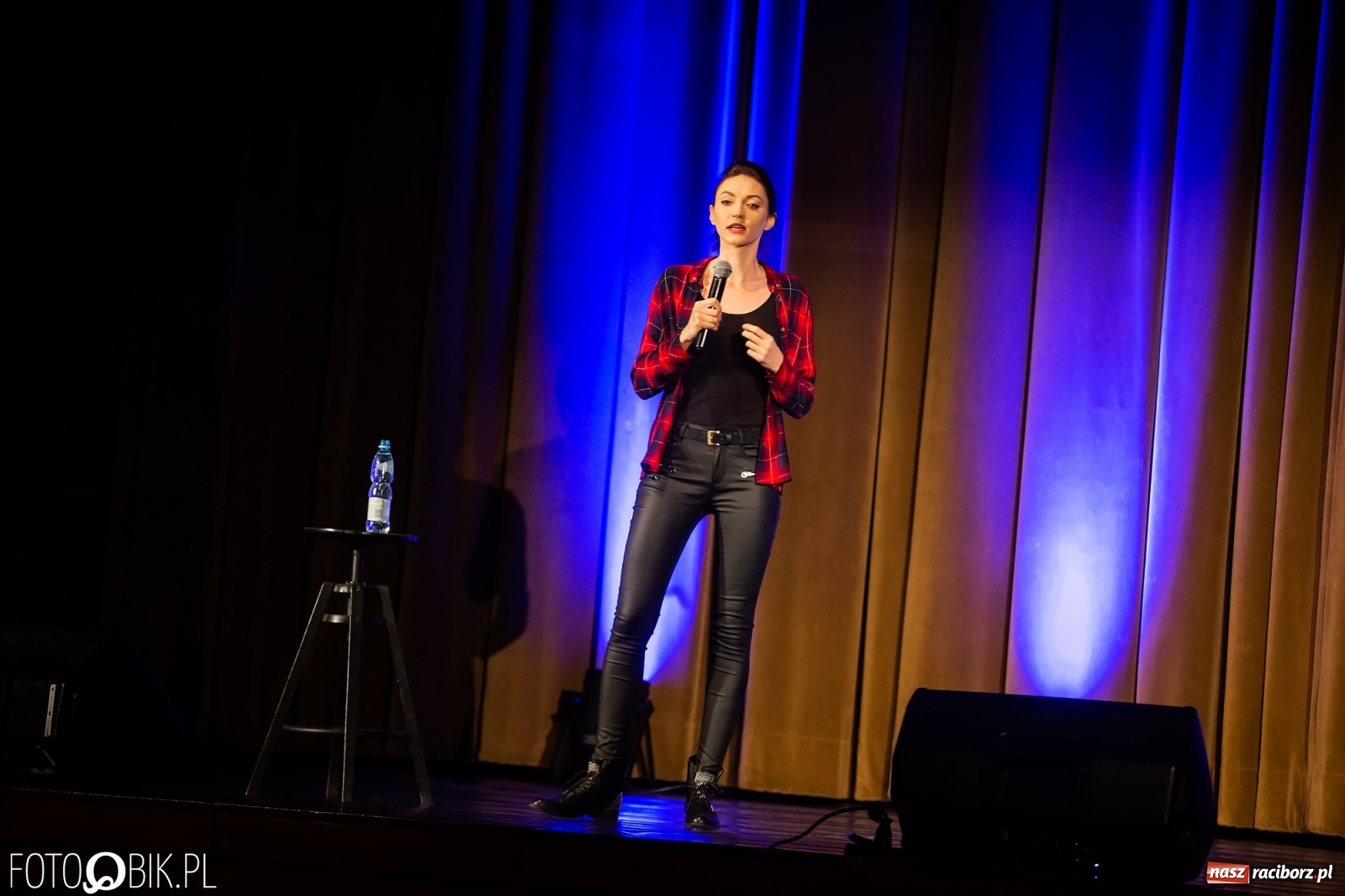 Zdjęcie w galerii na portalu naszraciborz.pl: Olka Szczęśniak z nowym programem w Raciborskim Centrum Kultury wiadomości z regionu