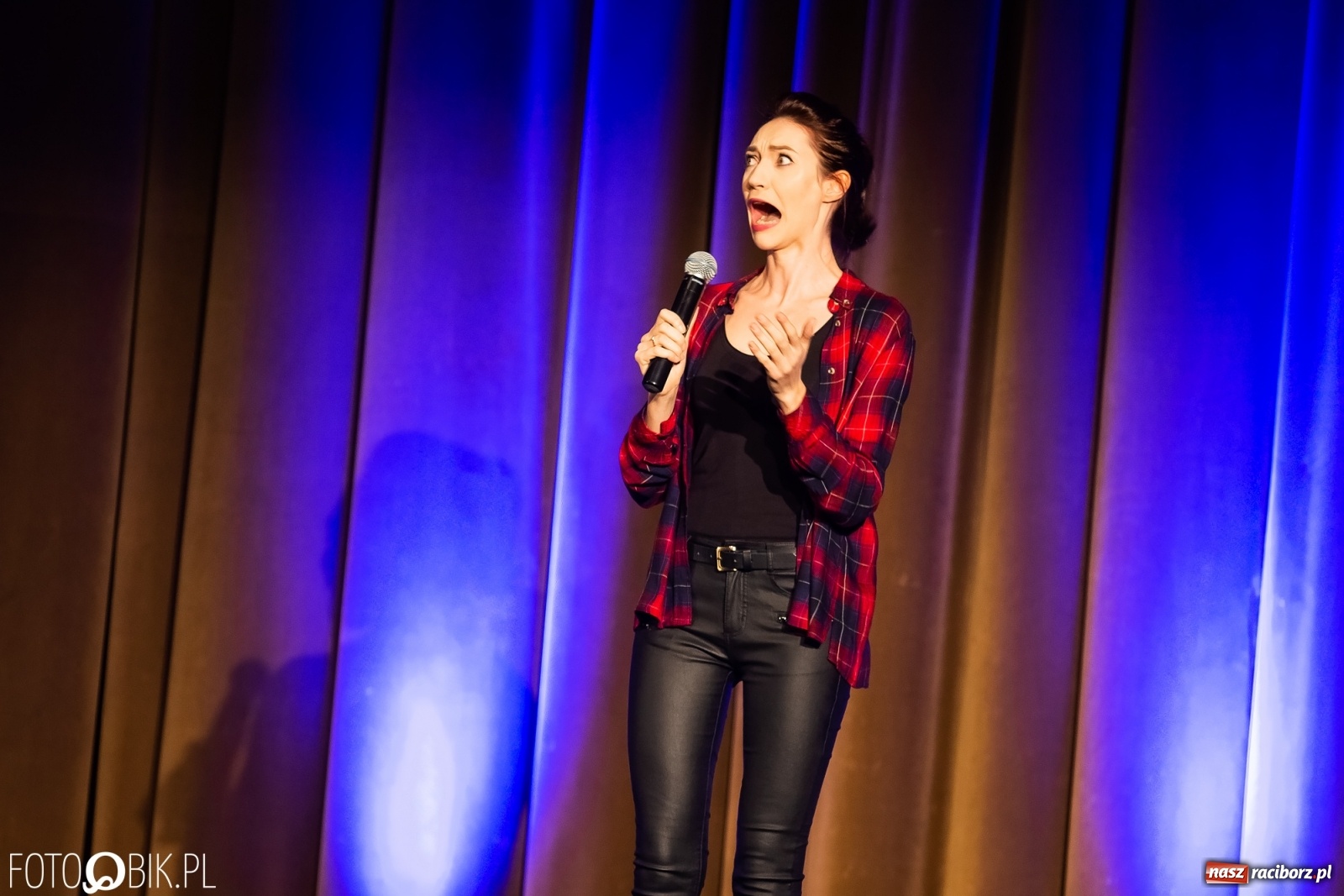 Zdjęcie w galerii na portalu naszraciborz.pl: Olka Szczęśniak z nowym programem w Raciborskim Centrum Kultury wiadomości z regionu