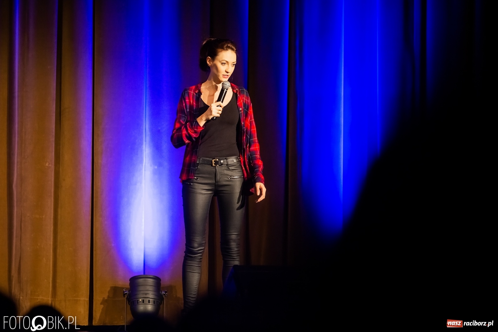 Zdjęcie w galerii na portalu naszraciborz.pl: Olka Szczęśniak z nowym programem w Raciborskim Centrum Kultury wiadomości z regionu