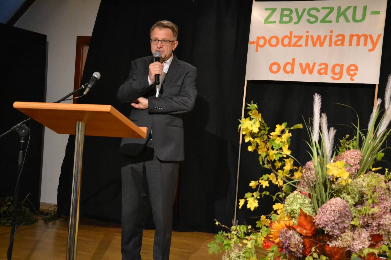 Zdjęcie w galerii na portalu naszraciborz.pl: Błyskawicznie o... życiu. Dwie nowe książki Zbigniewa Woźniaka wiadomości z regionu