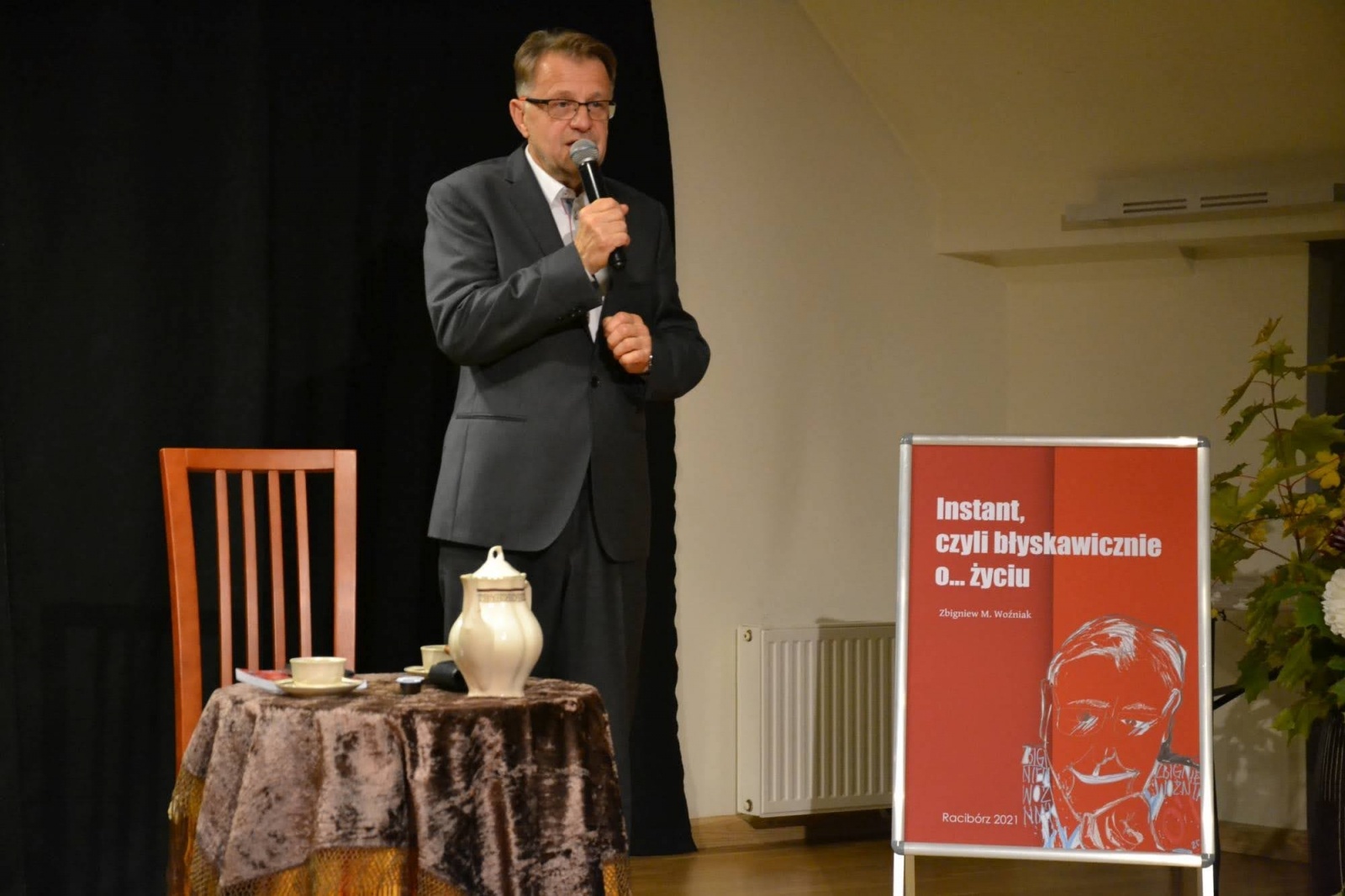 Zdjęcie w galerii na portalu naszraciborz.pl: Błyskawicznie o... życiu. Dwie nowe książki Zbigniewa Woźniaka wiadomości z regionu