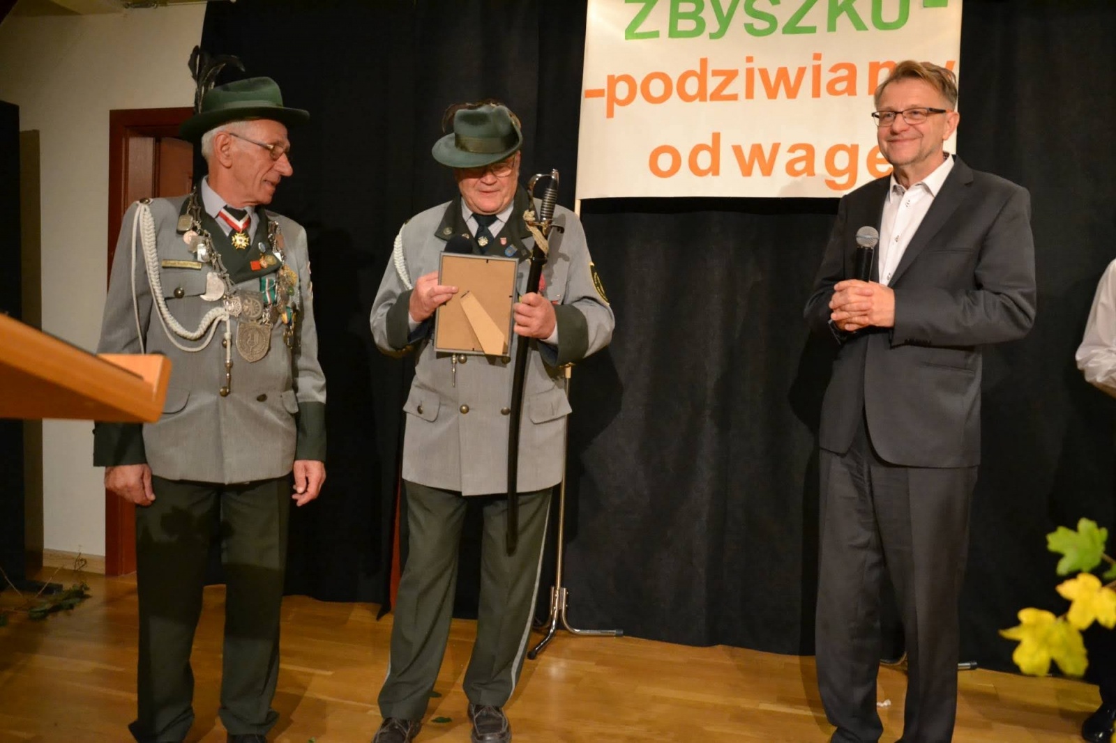 Zdjęcie w galerii na portalu naszraciborz.pl: Błyskawicznie o... życiu. Dwie nowe książki Zbigniewa Woźniaka wiadomości z regionu