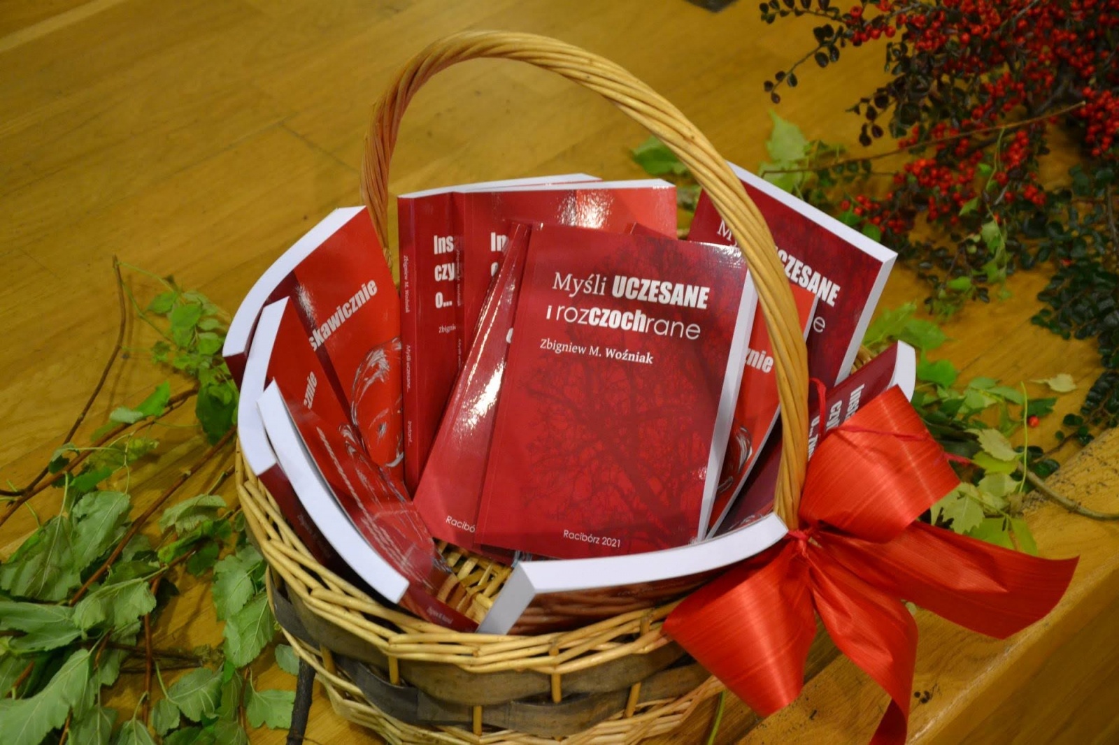 Zdjęcie w galerii na portalu naszraciborz.pl: Błyskawicznie o... życiu. Dwie nowe książki Zbigniewa Woźniaka wiadomości z regionu