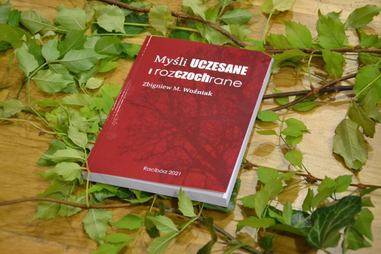 Zdjęcie w galerii na portalu naszraciborz.pl: Błyskawicznie o... życiu. Dwie nowe książki Zbigniewa Woźniaka wiadomości z regionu