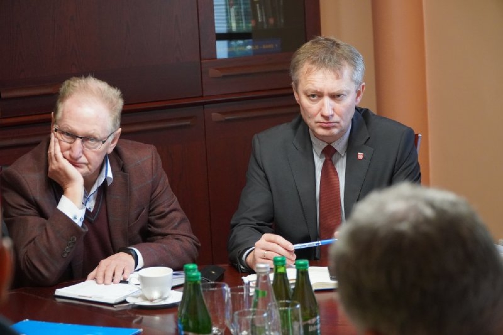 Zdjęcie w galerii na portalu naszraciborz.pl: Początek był nerwowy. Spotkanie władz miasta z wykonawcą robót na DW 935 Racibórz-Rybnik wiadomości z regionu