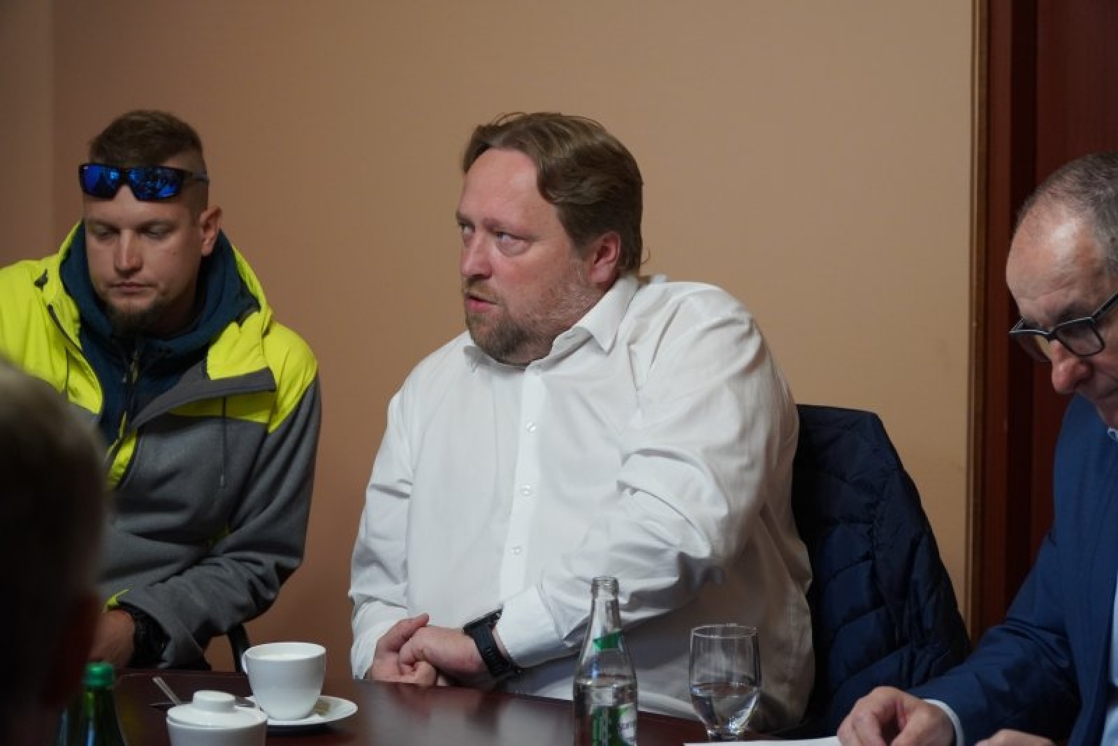 Zdjęcie w galerii na portalu naszraciborz.pl: Początek był nerwowy. Spotkanie władz miasta z wykonawcą robót na DW 935 Racibórz-Rybnik wiadomości z regionu