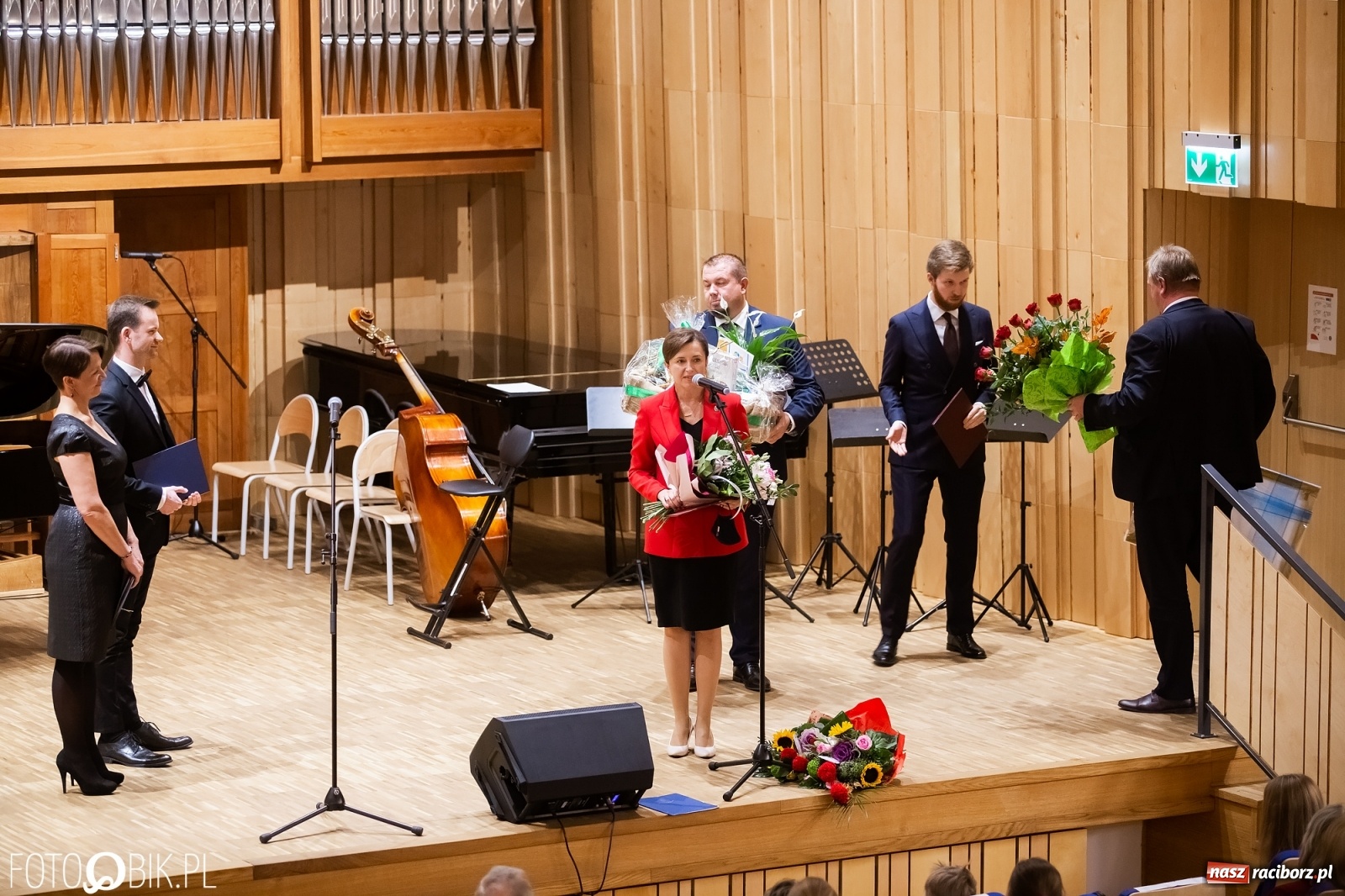 Zdjęcie w galerii na portalu naszraciborz.pl: Koncert jubileuszowy z okazji 60-lecia raciborskiej szkoły muzycznej wiadomości z regionu