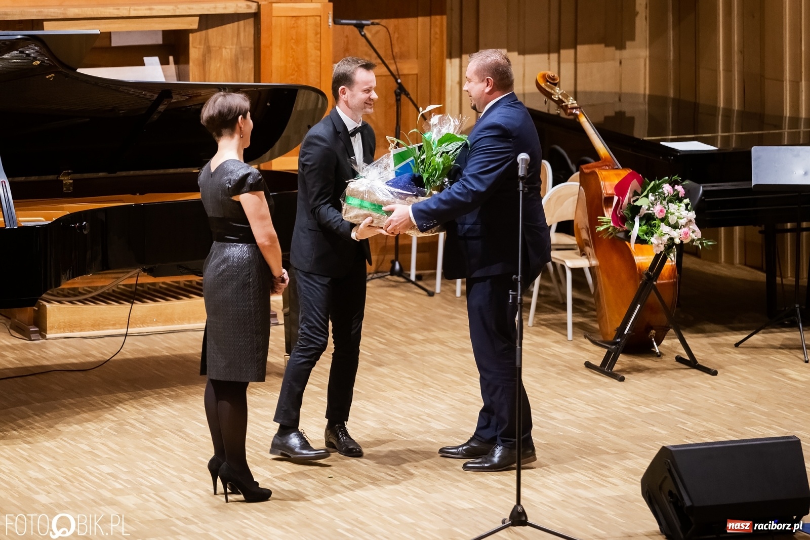 Zdjęcie w galerii na portalu naszraciborz.pl: Koncert jubileuszowy z okazji 60-lecia raciborskiej szkoły muzycznej wiadomości z regionu