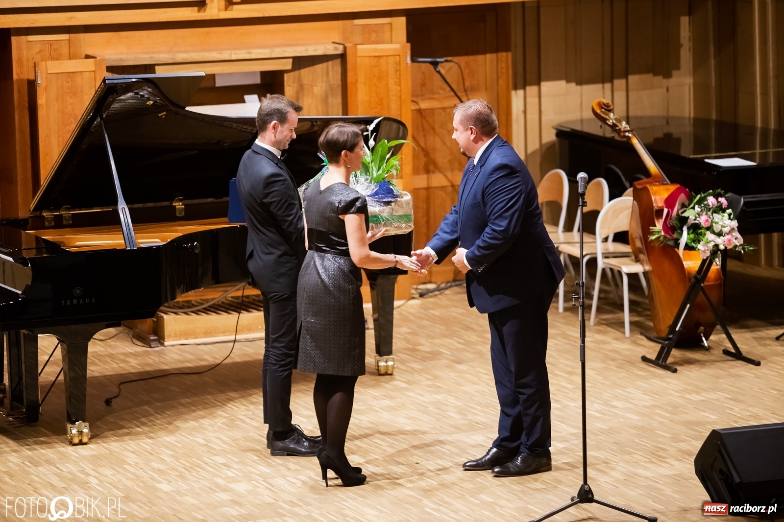 Zdjęcie w galerii na portalu naszraciborz.pl: Koncert jubileuszowy z okazji 60-lecia raciborskiej szkoły muzycznej wiadomości z regionu